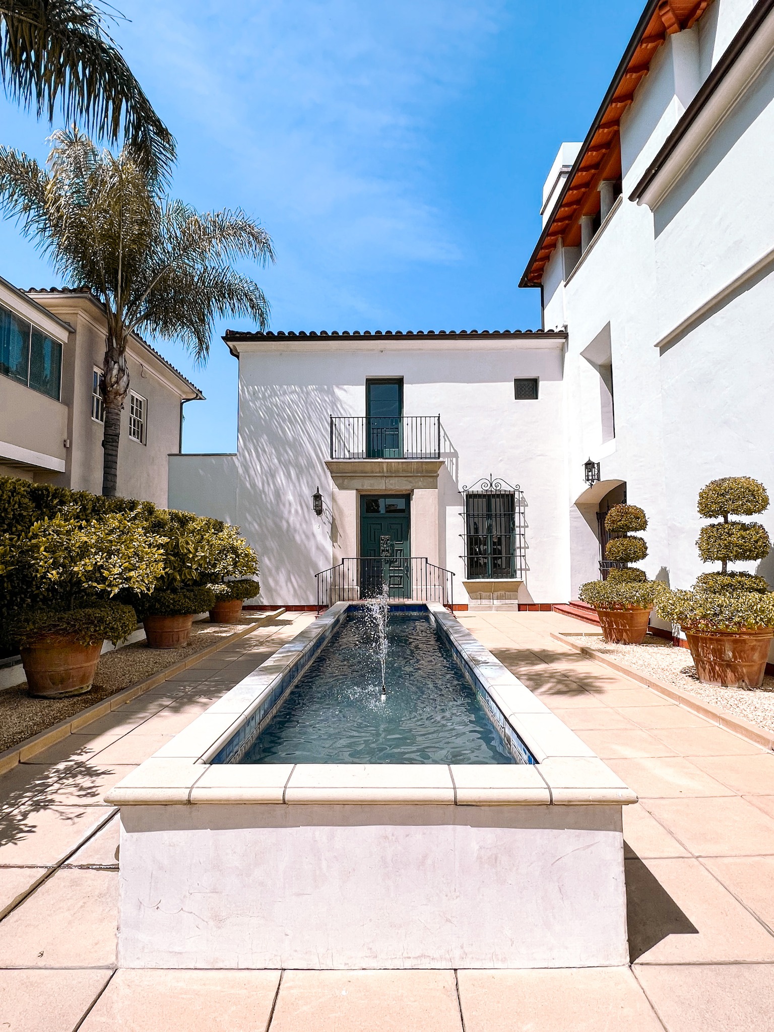 Exterior courtyard of the Pasadena home